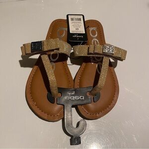 Bebe Flip Flops Slip On Slip Off Girls Glittery Gold Toe Sandals Size 1 NWT